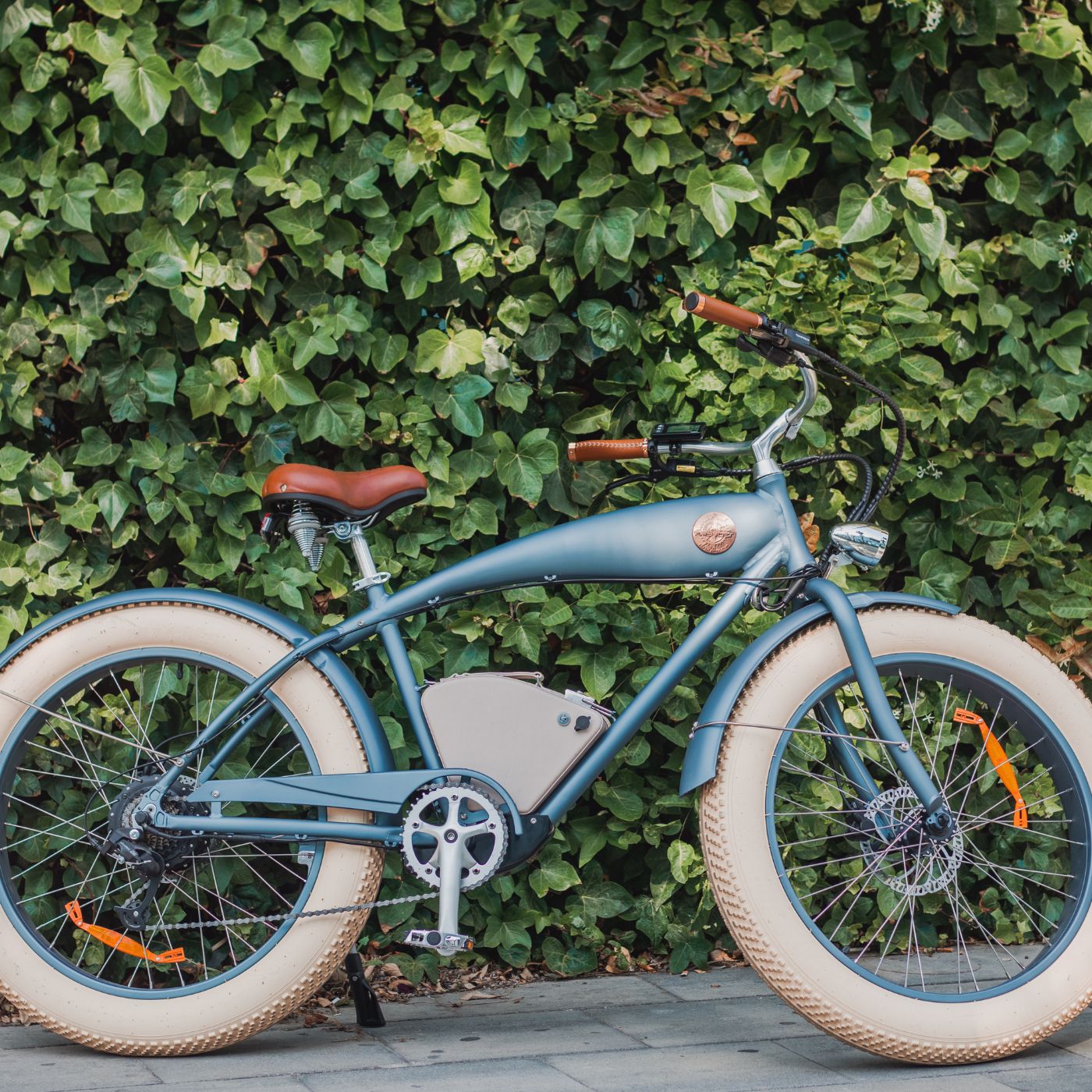 Discover the Joy of Riding Vintage Beach Cruiser Bicycles